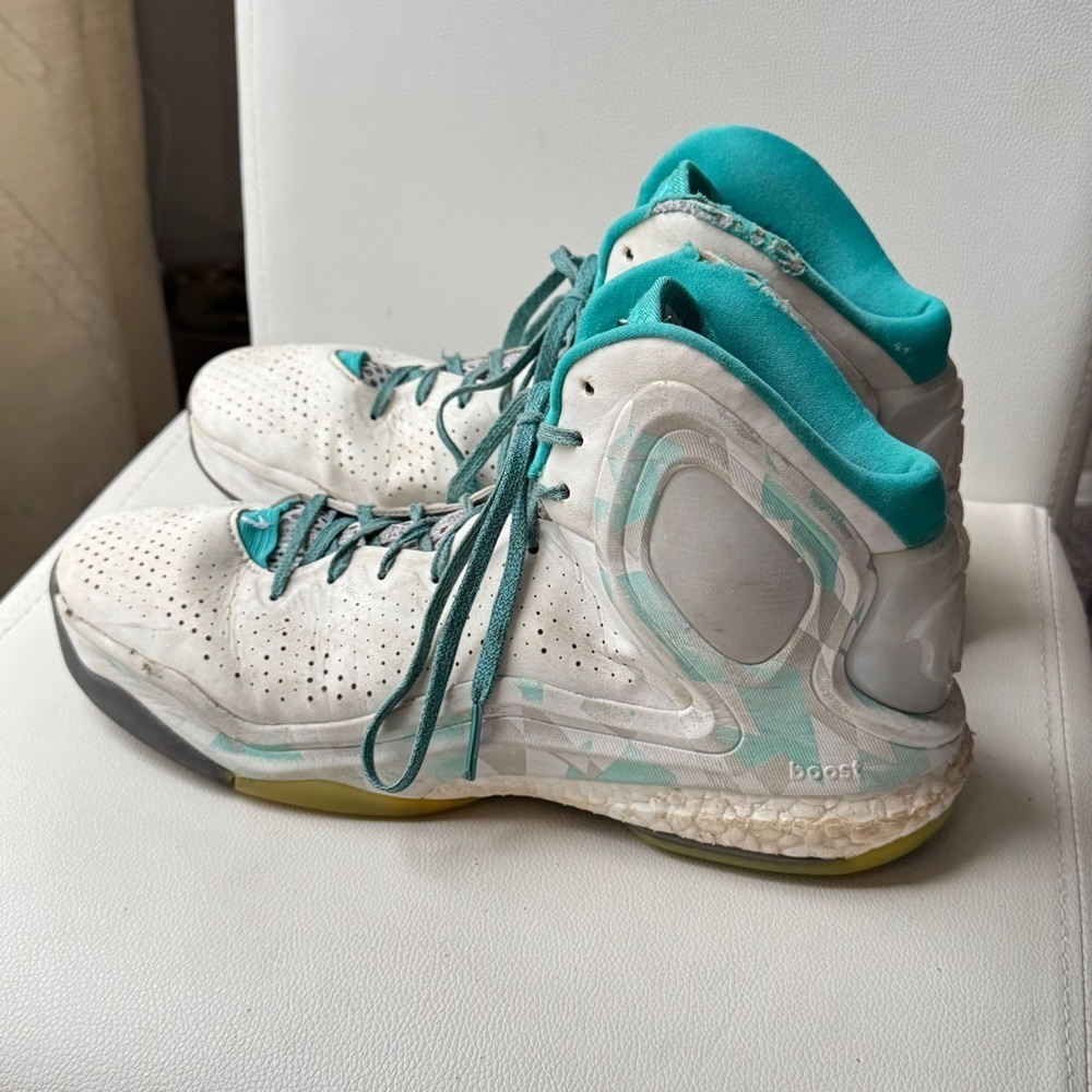 Adidas D Rose 5 Teal and White Basketball Shoes - Picture 2 of 14